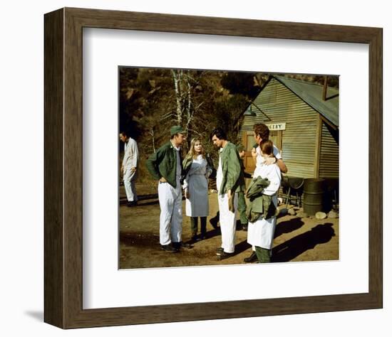 M*A*S*H (1972)-null-Framed Photo