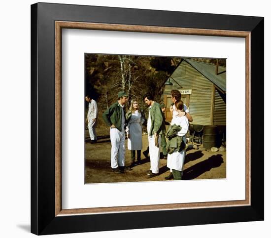 M*A*S*H (1972)-null-Framed Photo