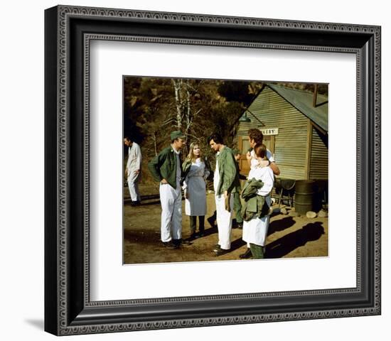 M*A*S*H (1972)-null-Framed Photo