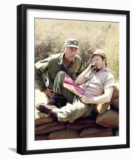 M*A*S*H (1972)-null-Framed Photo