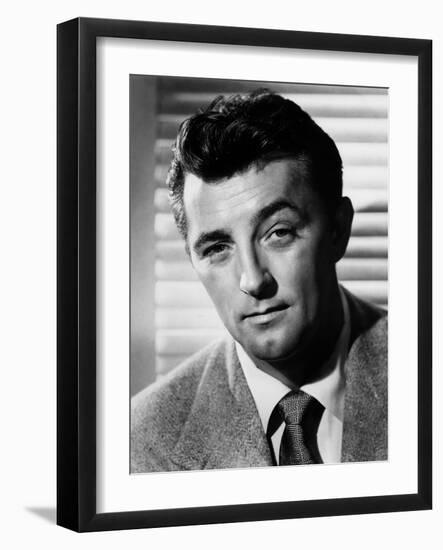 Macao by Josef von Sternberg with Robert Mitchum, 1952-null-Framed Photo