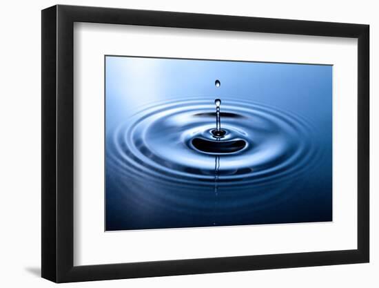 Macro Shot of Water Drop Falling-Jag_cz-Framed Photographic Print