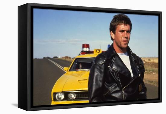 MAD MAX, 1979 directed by GEORGE MILLER Mel Gibson (photo)-null-Framed Stretched Canvas