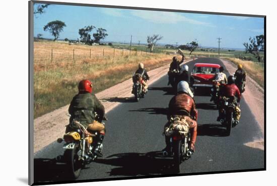 MAD MAX, 1979 directed by GEORGE MILLER (photo)-null-Mounted Photo