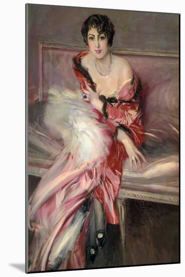Madame Juillard' in Red, 1912-Giovanni Boldini-Mounted Giclee Print