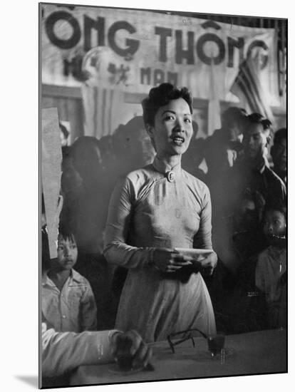 Madame Ngo Dinh Nhu, Acting as Official Hostess for Pres. Ngo Dinh Diem-John Dominis-Mounted Premium Photographic Print