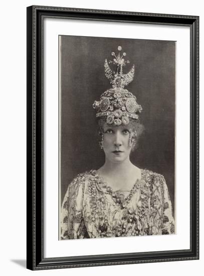 Madame Sarah Bernhardt as Theodora-null-Framed Photographic Print