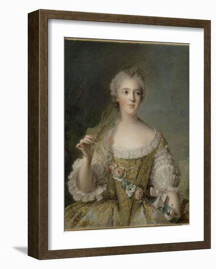 Madame Sophie de France, fille de Louis XV (1734-1782), représentée en buste tenant une guirlande-Jean-Marc Nattier-Framed Giclee Print