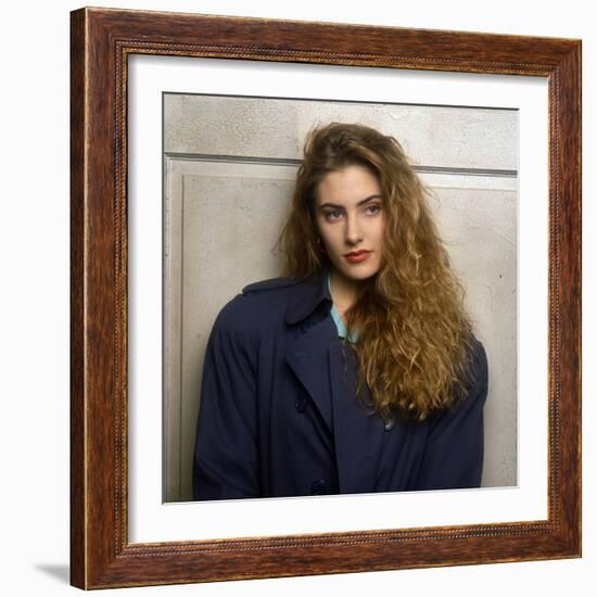 MADCHEN AMICK. "Twin Peaks" [1990], directed by DAVID LYNCH.-null-Framed Photographic Print