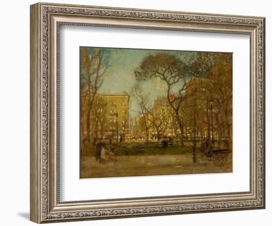 Madison Square, C.1905 (Oil on Canvas)-Paul Cornoyer-Framed Giclee Print