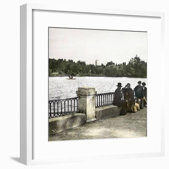 Madrid (Spain), Pond in Buen Retiro-Leon, Levy et Fils-Framed Photographic Print