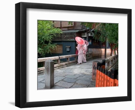 Maiko, Kyoto, Japan-Shin Terada-Framed Photographic Print