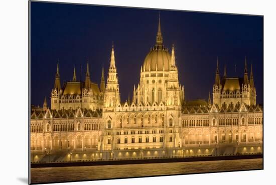Main Part of Hungarian Parliament on Warm Summer Night, Budapest, Hungary, Europe-Julian Pottage-Mounted Photographic Print