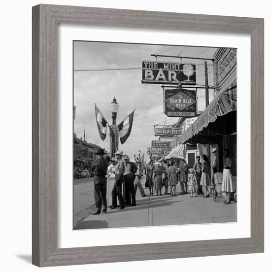 Main street, Sheridan, Wyoming, 1941 (b/w photo)-Marion Post Wolcott-Framed Photographic Print