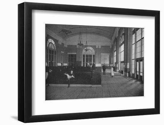 Main waiting room - Union Terminal Station, Dallas, Texas, 1922-null-Framed Photographic Print