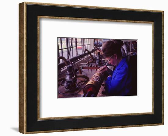 Making printing roller, Sandersons, London, c1960s-Sandersons-Framed Photographic Print