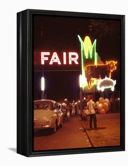 Man Selling Balloons at Entrance of Iowa State Fair-John Dominis-Framed Premier Image Canvas