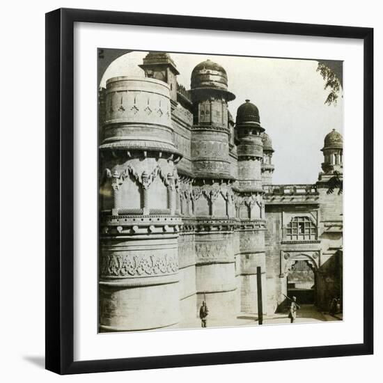 Man Singh Palace, Gwalior, Madhya Pradesh, India, C1900s-Underwood & Underwood-Framed Photographic Print