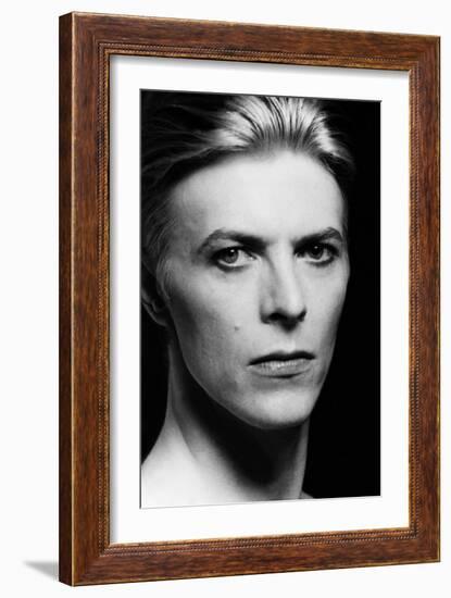 Man Who Fell to Earth, David Bowie 1976-null-Framed Photo