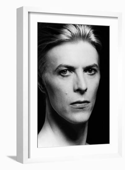 Man Who Fell to Earth, David Bowie 1976-null-Framed Photo