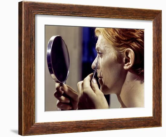 Man Who Fell to Earth, David Bowie, 1976-null-Framed Photo