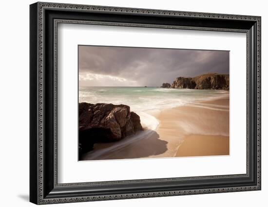 Mangerstadh Beach. Lewis, Western Isles, Scotland, April 2012-Peter Cairns-Framed Photographic Print