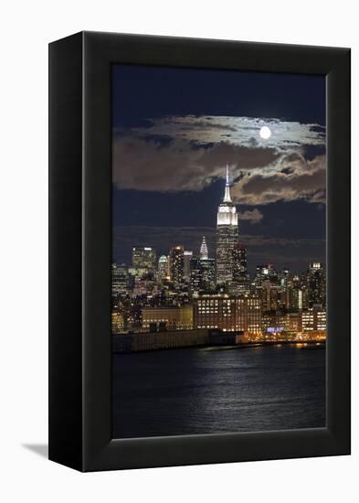 Manhattan, Moonrise over the Empire State Building-Gavin Hellier-Framed Premier Image Canvas