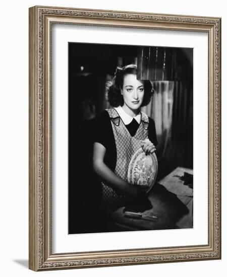 MANNEQU 1938 directed by FRANK BORZAGE Joan Crawford (b/w photo)-null-Framed Photo