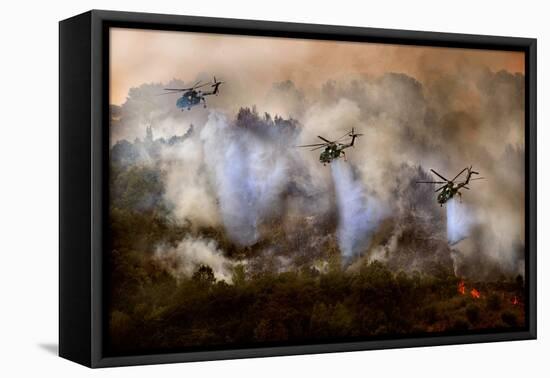 Manovra Tagliafuoco.-Antonio Grambone-Framed Premier Image Canvas