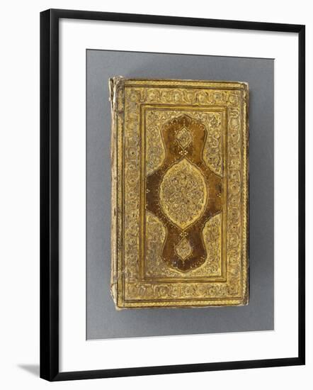 Manuscrit, reliure à décor de mandorle-null-Framed Giclee Print