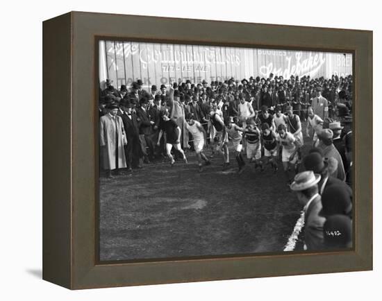 Marathon Race, Seattle (Undated)-Ashael Curtis-Framed Premier Image Canvas