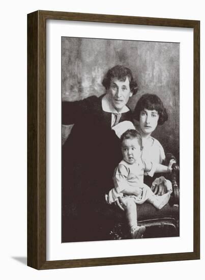 Marc Chagall with His First Wife Bella and Daughter Ida-Russian Photographer-Framed Giclee Print