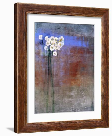 Marguerites 1-Maeve Harris-Framed Giclee Print