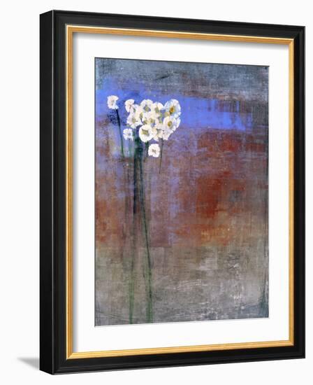 Marguerites 1-Maeve Harris-Framed Giclee Print