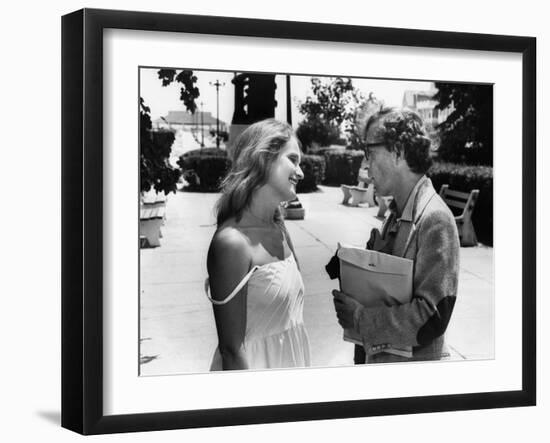 Marie-Christine Barrault and Woody Allen STARDUST MEMORIES, 1980 directed by Woody Allen (b/w photo-null-Framed Photo