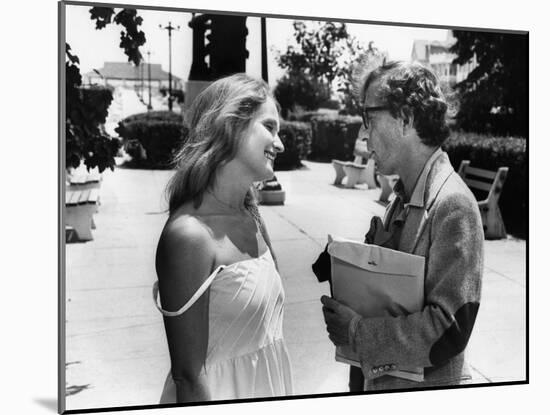 Marie-Christine Barrault and Woody Allen STARDUST MEMORIES, 1980 directed by Woody Allen (b/w photo-null-Mounted Photo