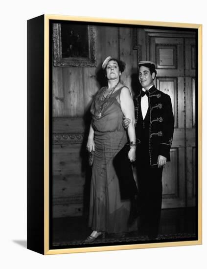 Marie Dressler, Harpo Marx-null-Framed Premier Image Canvas