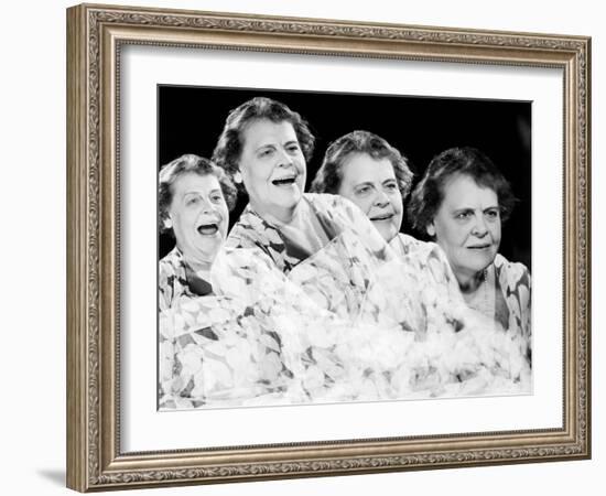 Marie Dressler-null-Framed Photo