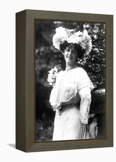 Marie Studholme (1875-193), English Actress, 1900s-J Beagles & Co-Framed Premier Image Canvas