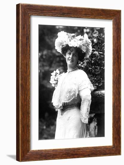 Marie Studholme (1875-193), English Actress, 1900s-J Beagles & Co-Framed Giclee Print