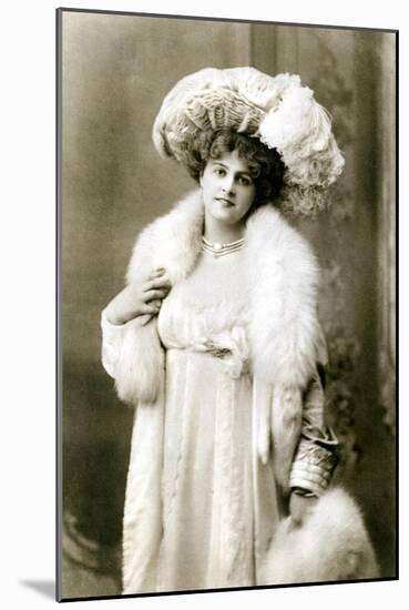 Marie Studholme (1875-193), English Actress, 1900s-W&d Downey-Mounted Giclee Print
