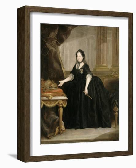 Marie-Thérèse de Habsbourg Impératrice d'Autriche, (1717-1780) Reine de Hongrie en 1740 et de-Anton von Maron-Framed Giclee Print