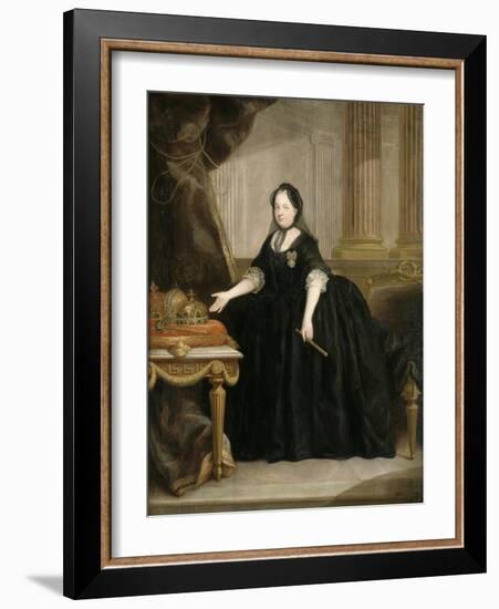 Marie-Thérèse de Habsbourg Impératrice d'Autriche, (1717-1780) Reine de Hongrie en 1740 et de-Anton von Maron-Framed Giclee Print