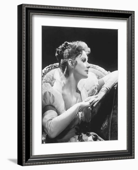 Marie Walewska (Conquest) by Clarence Brown with Greta Garbo, 1937 (b/w photo)-null-Framed Photo