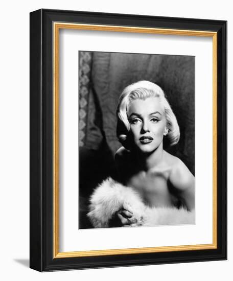 Marilyn Monroe, 1952-null-Framed Photographic Print