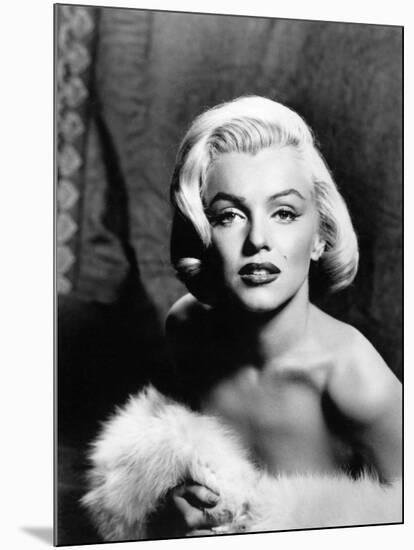 Marilyn Monroe, 1952-null-Mounted Photographic Print