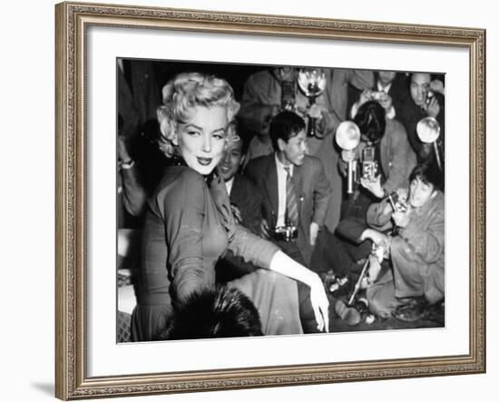 Marilyn Monroe, 1954. Marilyn Monroe In Japan for His Honeymoon With Joe Dimaggio, 1954-null-Framed Photographic Print