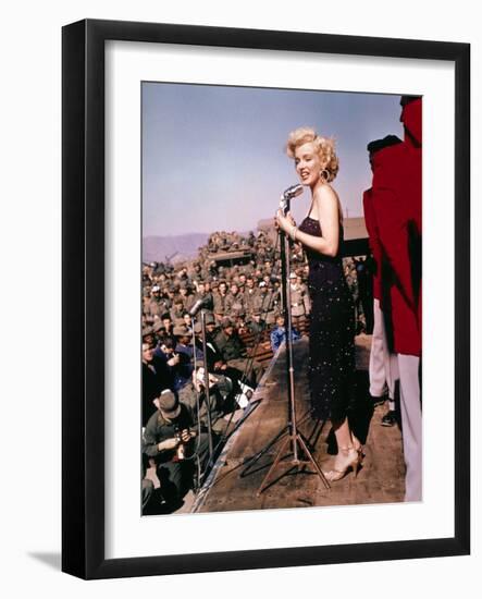 Marilyn Monroe, 1954-null-Framed Photographic Print