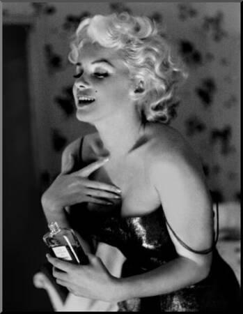 Vedhæftet fil rigtig meget Forhåbentlig Marilyn Monroe, Chanel No.5' Art Print - Ed Feingersh | Art.com