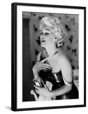 Marilyn Monroe, Chanel No. 5' Art Print - Ed Feingersh | Art.com